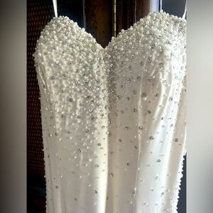 VINTAGE Y2K Strapless White Beaded and Pearls Formal Gown
